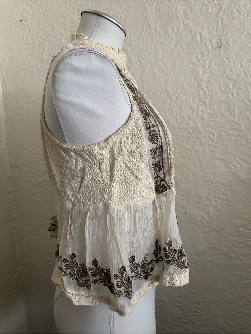 Urban Outfitters Ecote Cream Gauze Metallic Embroidery Crochet Tank Top Lace M - Picture 7 of 10